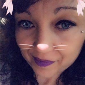 Meet your Posher, Malia